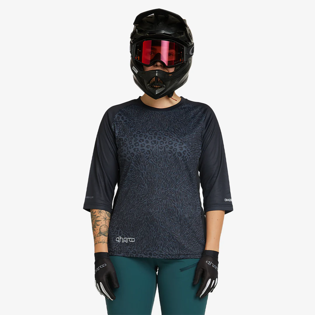 DHaRCO Custom Branded Women's 3/4 Sleeve MTB Jersey - Image 7